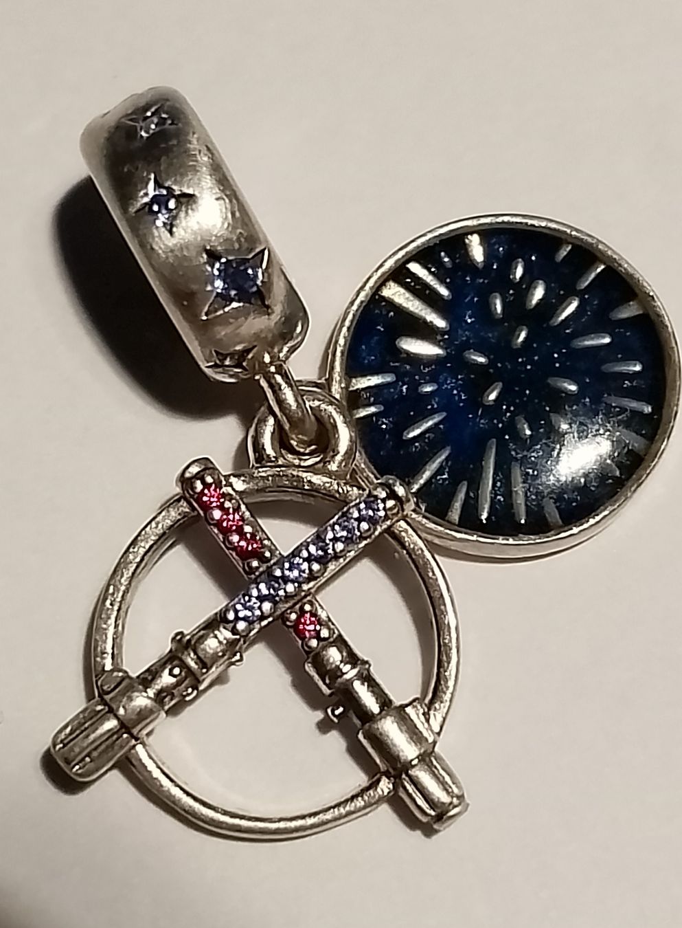 Pandora Ciondoli: Pandora Charm Star Wars Lichtschwert – Usato da Therwil venduto da col_m6rx 2