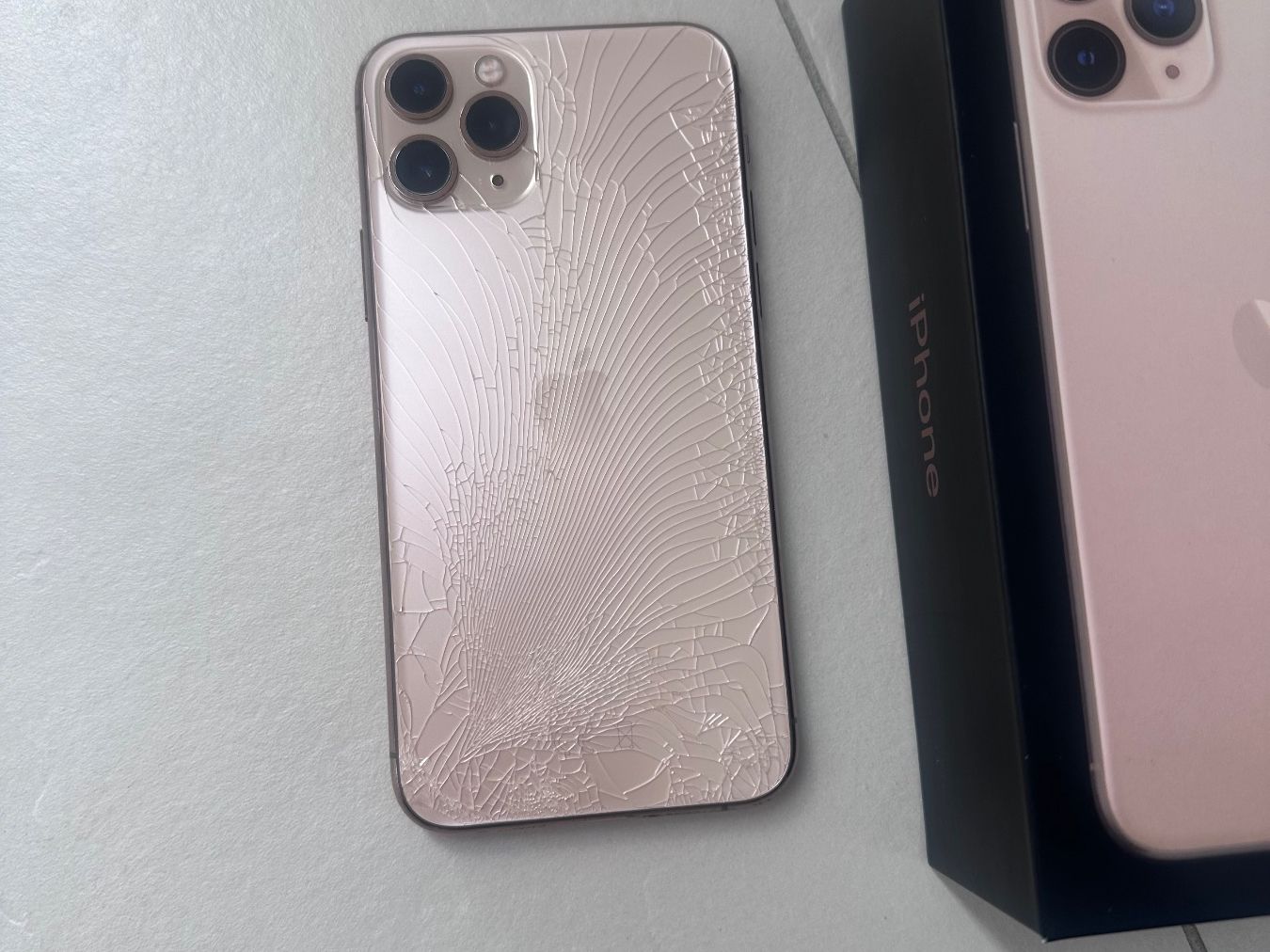 Apple Portables: iPhone 11 Pro – Défectueux à Lengwil par meballi87 1