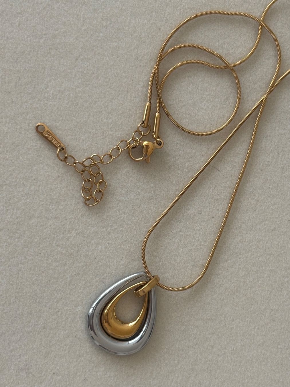 Colliers: Luxus Elegante Edelsthal Kette Farbe : Gold/Silber – Neuf (Voir description) à Biel-Bienne par Roserosse13 2