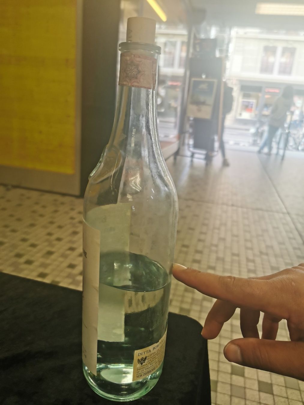 Spirituosen: ANCIENNE BOUTEILLE ENTAMÉE DE GRAPPA – Gebraucht aus Genève von Leboucheoreilles 6