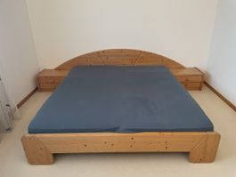 Schlafzimmer Möbel Kiefer massiv guter Zustand 4-teilig