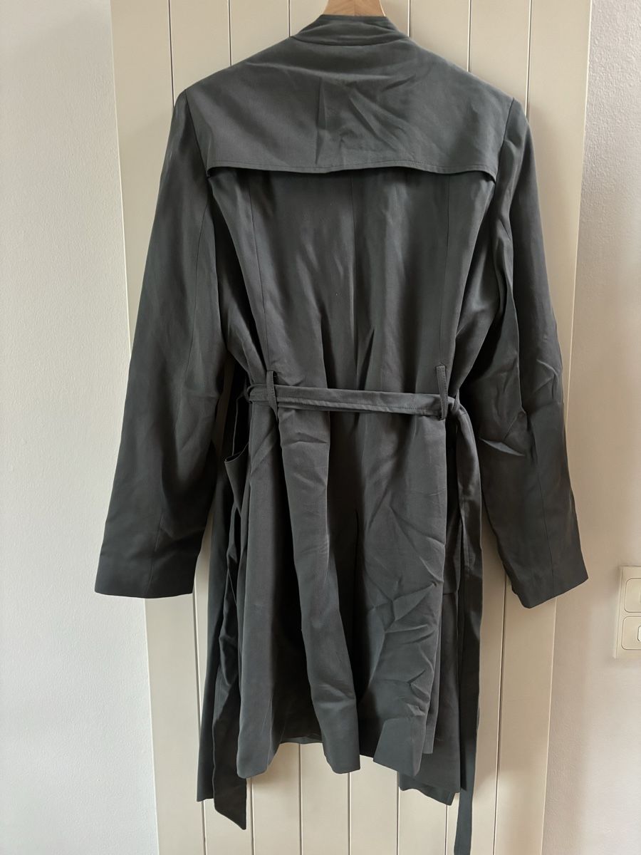 Asos Cappotti: Stylish ASOS Waterfall Trench Coat, Gr. 38, Anthracite – Nuovo e nell'imballaggio originale da Genève venduto da Bella_909 3