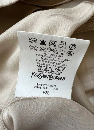 Saint Laurent Pantaloni: Yves Saint Laurent Silk Bermuda – Usato da geneve venduto da chiaraac 3