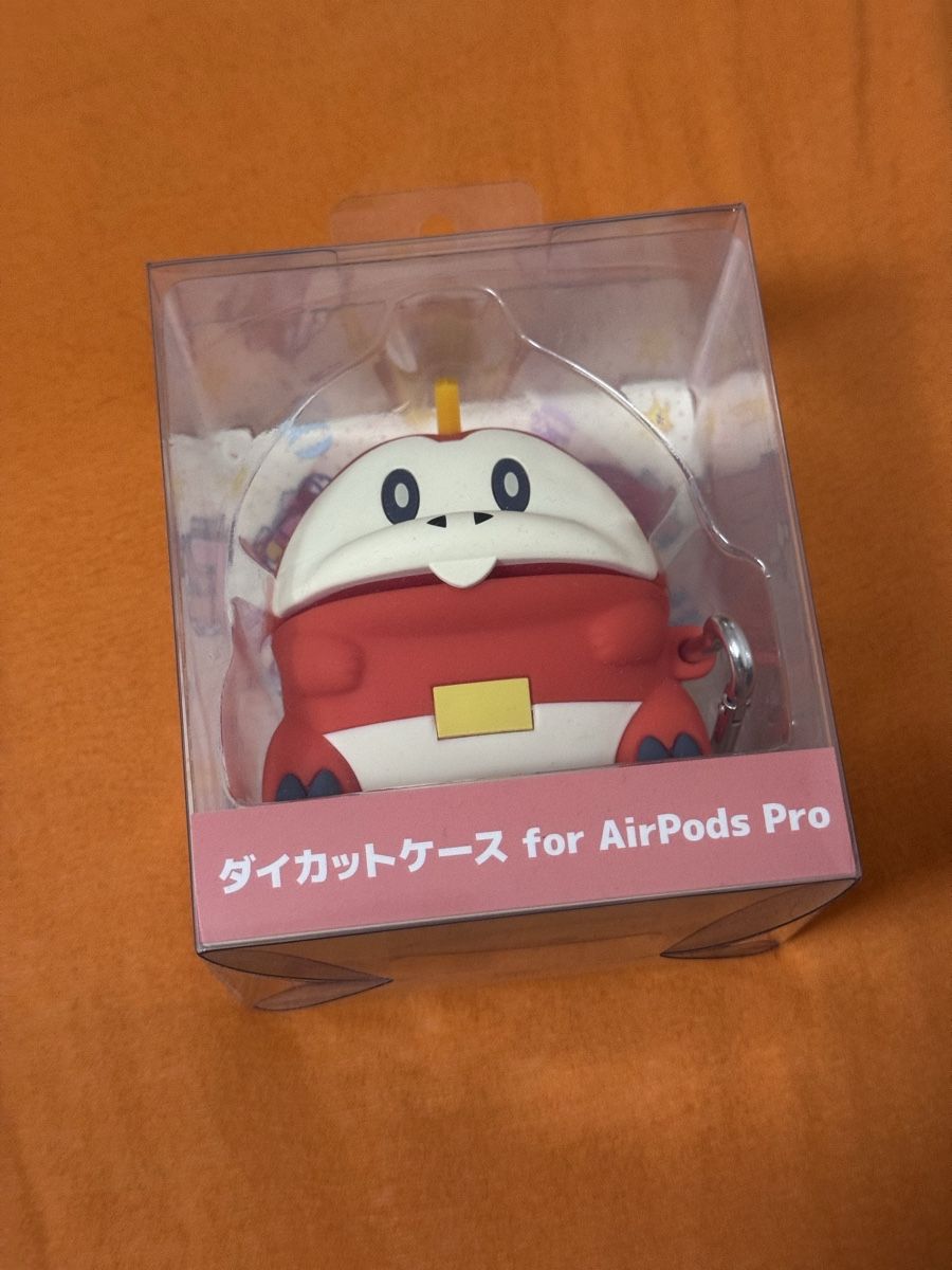 Pokémon Giocattoli: Pokemon Merch Fuecoco Airpods Pro Case – Usato da Untersiggenthal venduto da floriyang