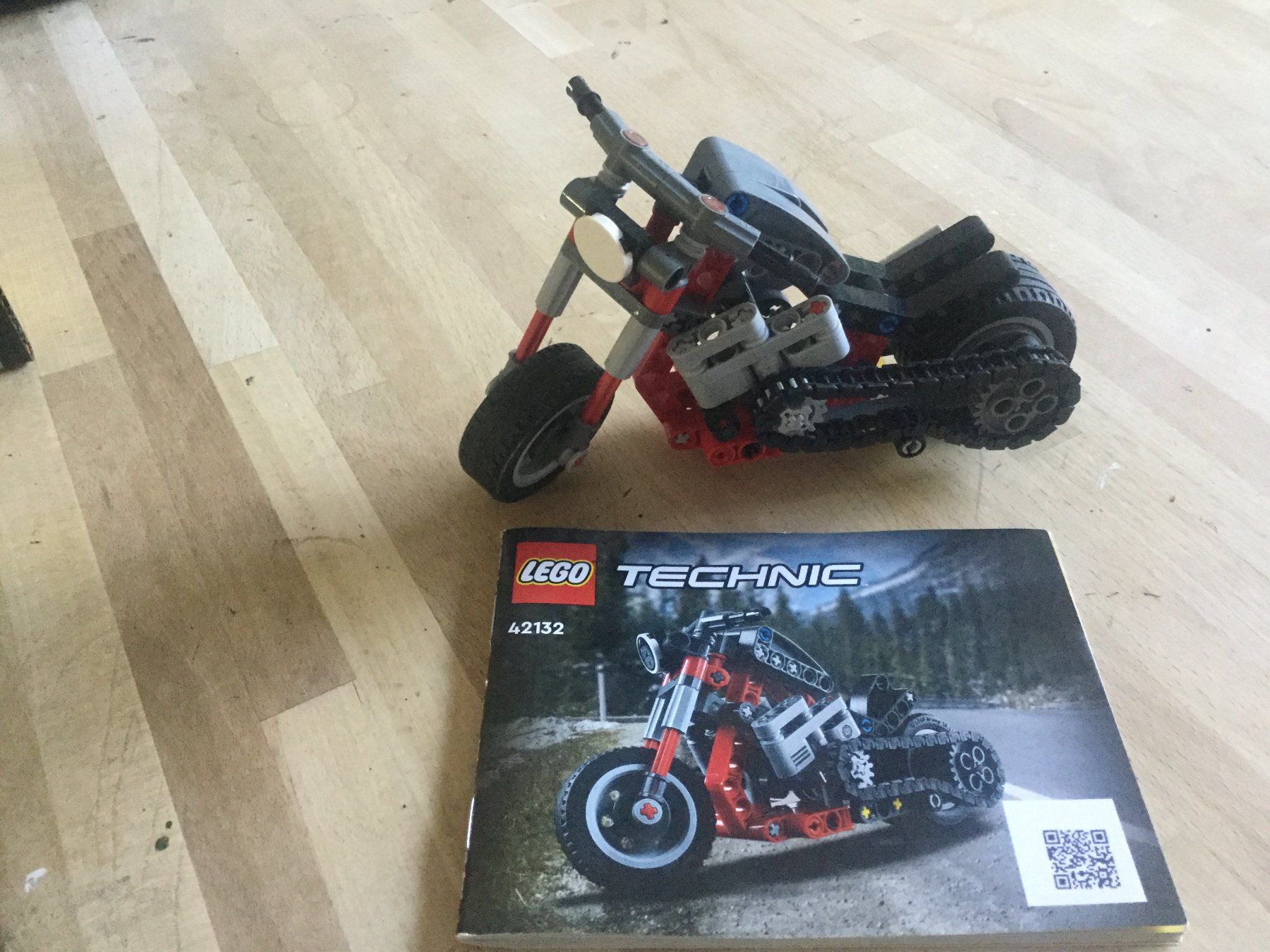 Lego Spielzeuge: Lego Technic Modelle, tw. mit Anleitung – Gebraucht aus Horgen von Sgratshman 1