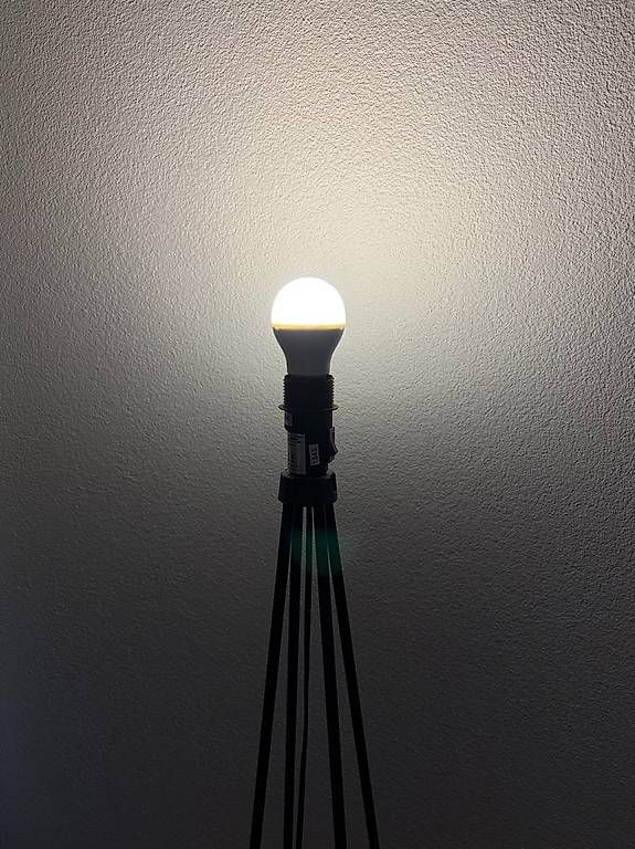 Lampes: IKEA ÅSTORP Stehlampe – D'occasion à Winterthur par sto_n6lj 3
