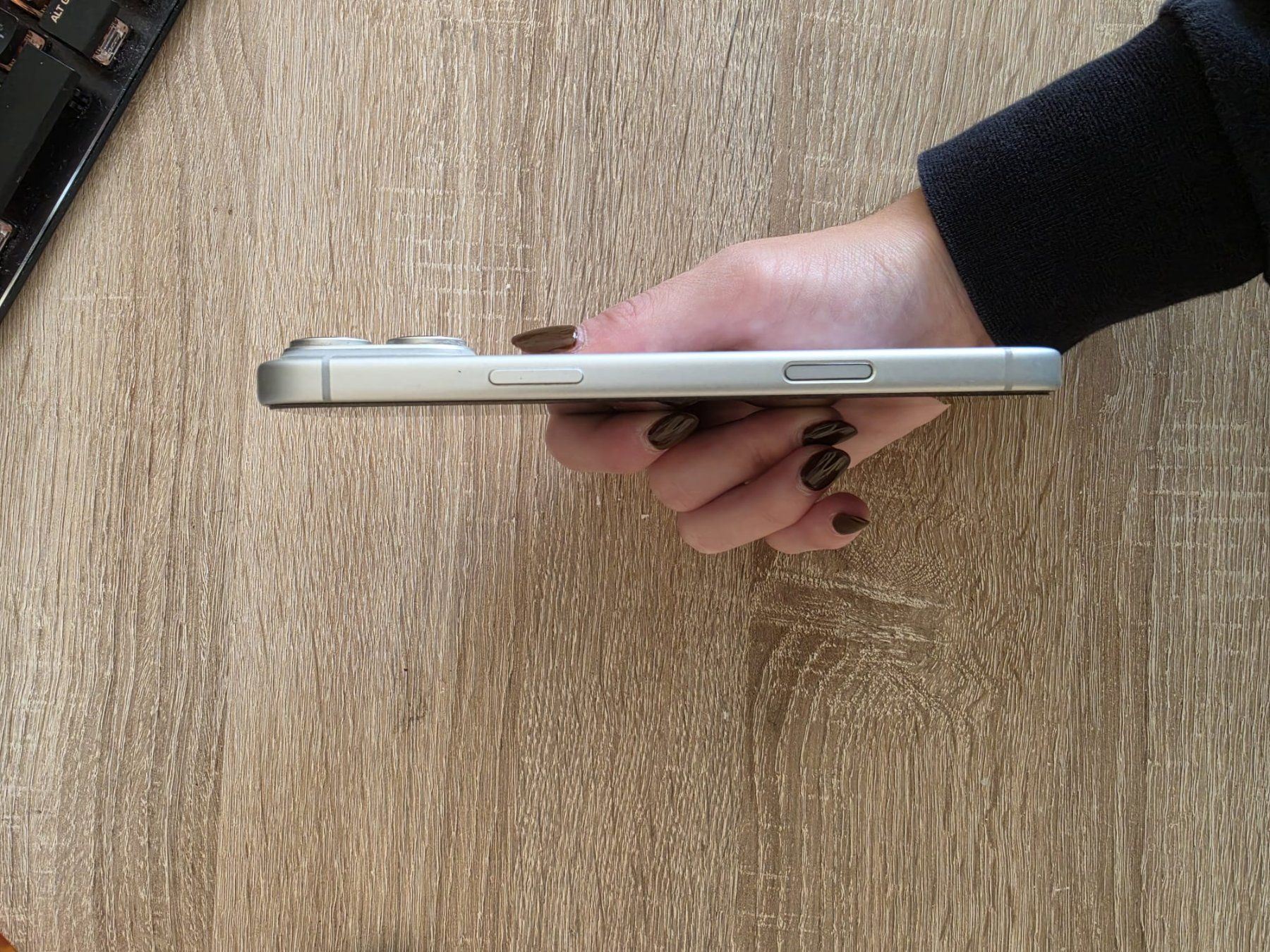 Apple Portables: Iphone 17 pro Max zu verkaufen – D'occasion à Wiesendangen par dan_zdp2 3