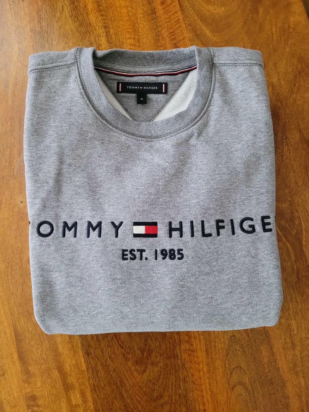 Tommy Hilfiger Maglioni & Felpe: Tommy Hilfiger Pullover  – Nuovo (secondo la descrizione) da Urdorf venduto da schischi03 2