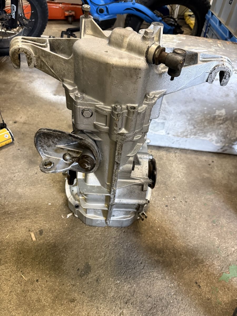 Porsche Tutti pezzi di ricambio auto: Porsche 914 2.0 getriebe  – Usato da Alten venduto da h2709 3