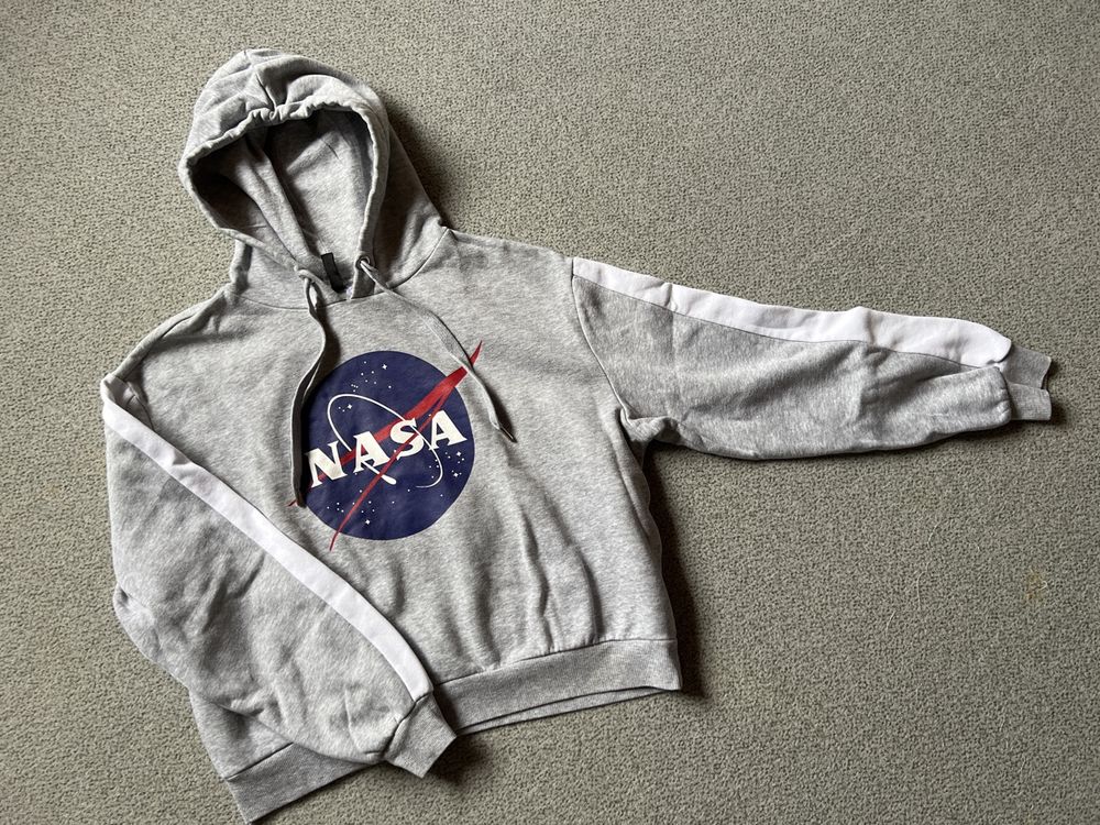 H M NASA Hoodie Gr. M Damen Sweatshirt grau cool Comprare su Ricardo