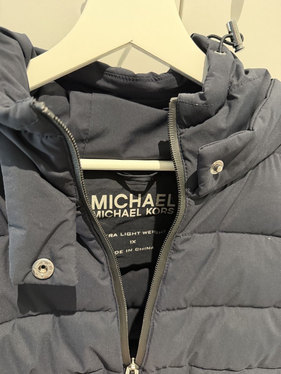 Michael Kors Jacken: Dunkelblaue Michael Kors Jacke – Gebraucht aus Oberarth von tobijost 2