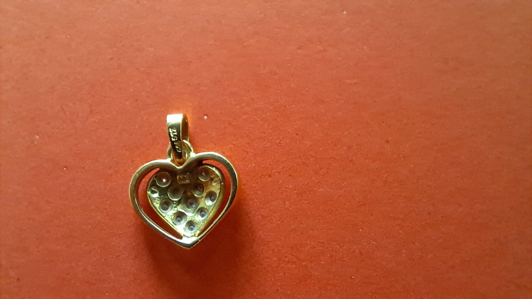 Anhänger: Herzanhänger mit Diamanten – Gebraucht aus Pfäffikon ZH von Valsangiaccomo 2