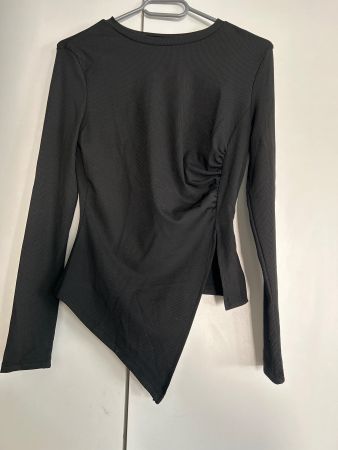 Schickes, asymmetrisches Oberteil, neuwertig, Grösse S