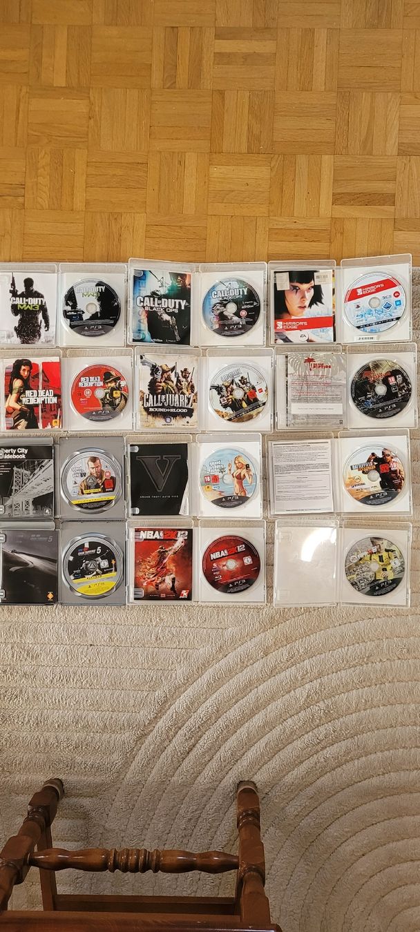 Sony Console: Console PS3 avec  2  manettes + 12 jeux – Nuovo (secondo la descrizione) da Vevey venduto da obi_n8zc 3