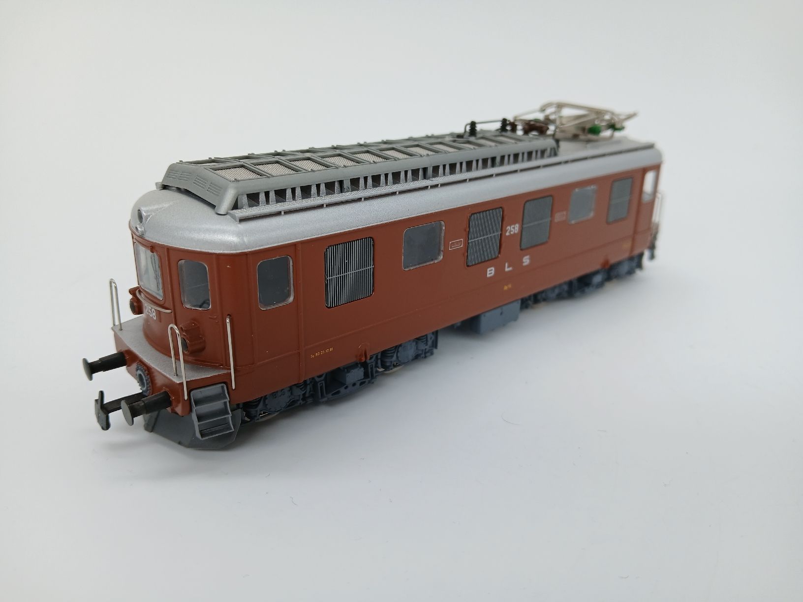 Hag Modellini di ferrovie: HAG 183 BLS Ae 4/4 – Usato da Interlaken venduto da F.Loco 1