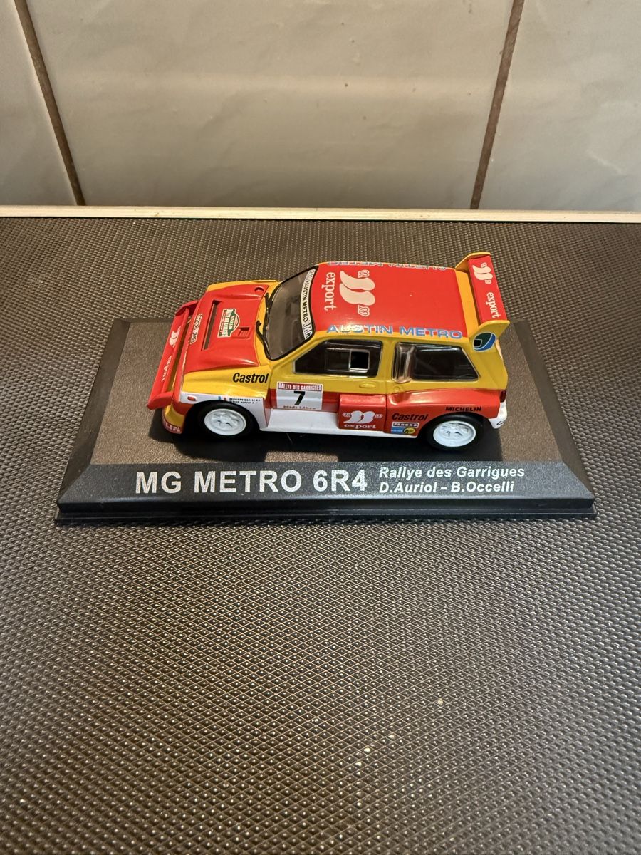 MG Modellautos: MG Metro 6R4 1986. 1/43 – Gebraucht aus Versoix von Jeannot57