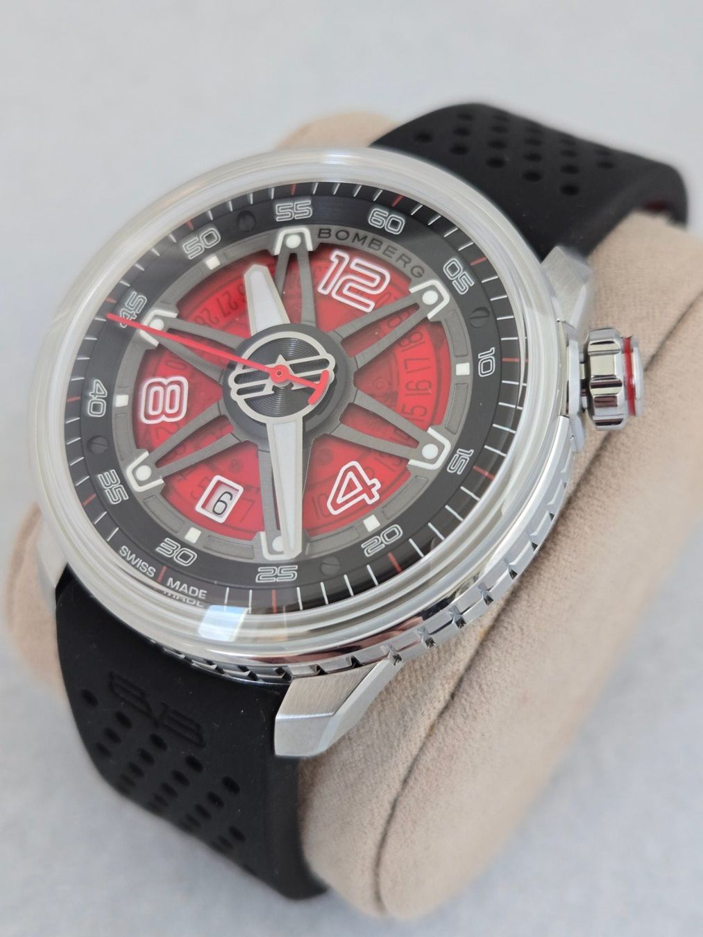 Bomberg Uhren: Bomberg BB-01 automatic red – Neu (gemäss Beschreibung) aus Chabrey von Horology