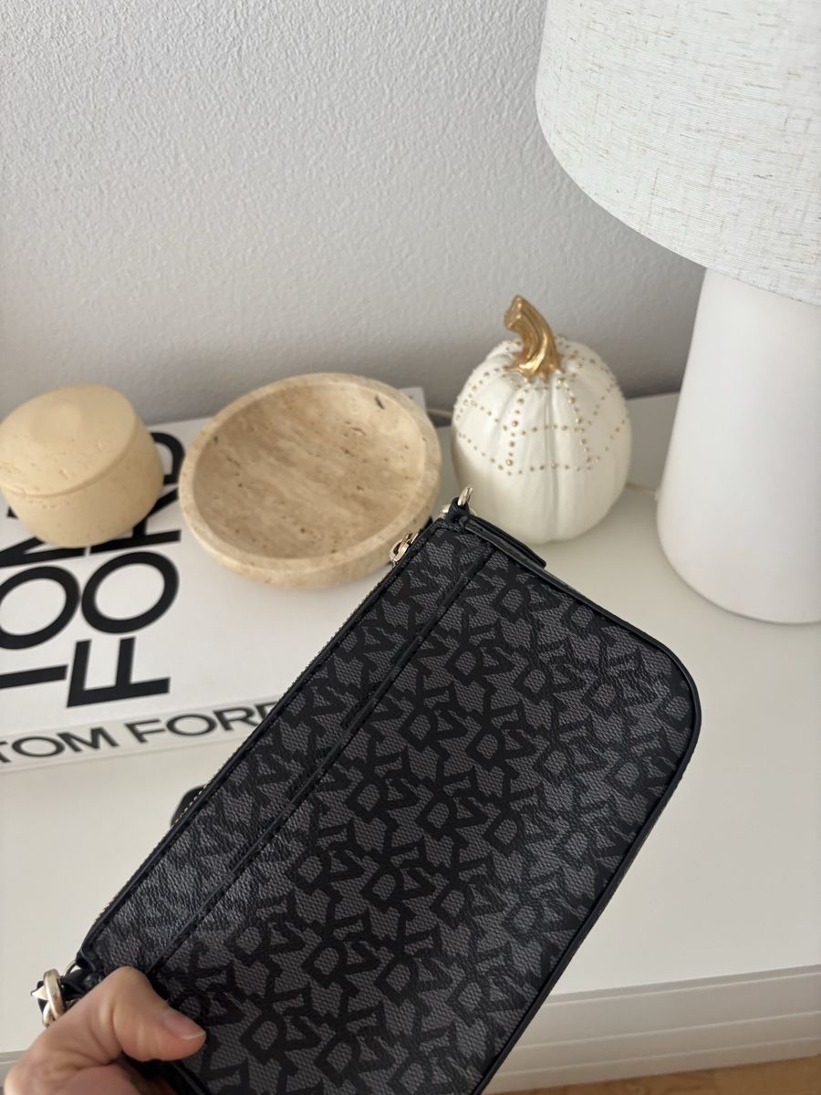 DKNY Borse da donna: DKNY Black Bag with Chain & Strap NP: 195.- – Nuovo (secondo la descrizione) da Horgen venduto da len_qjz9 4