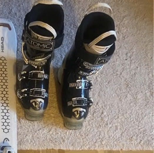 Atomic Chaussures hommes: Atomic Hawk 80 Ski Boots – D'occasion à Zürich par alieacelina