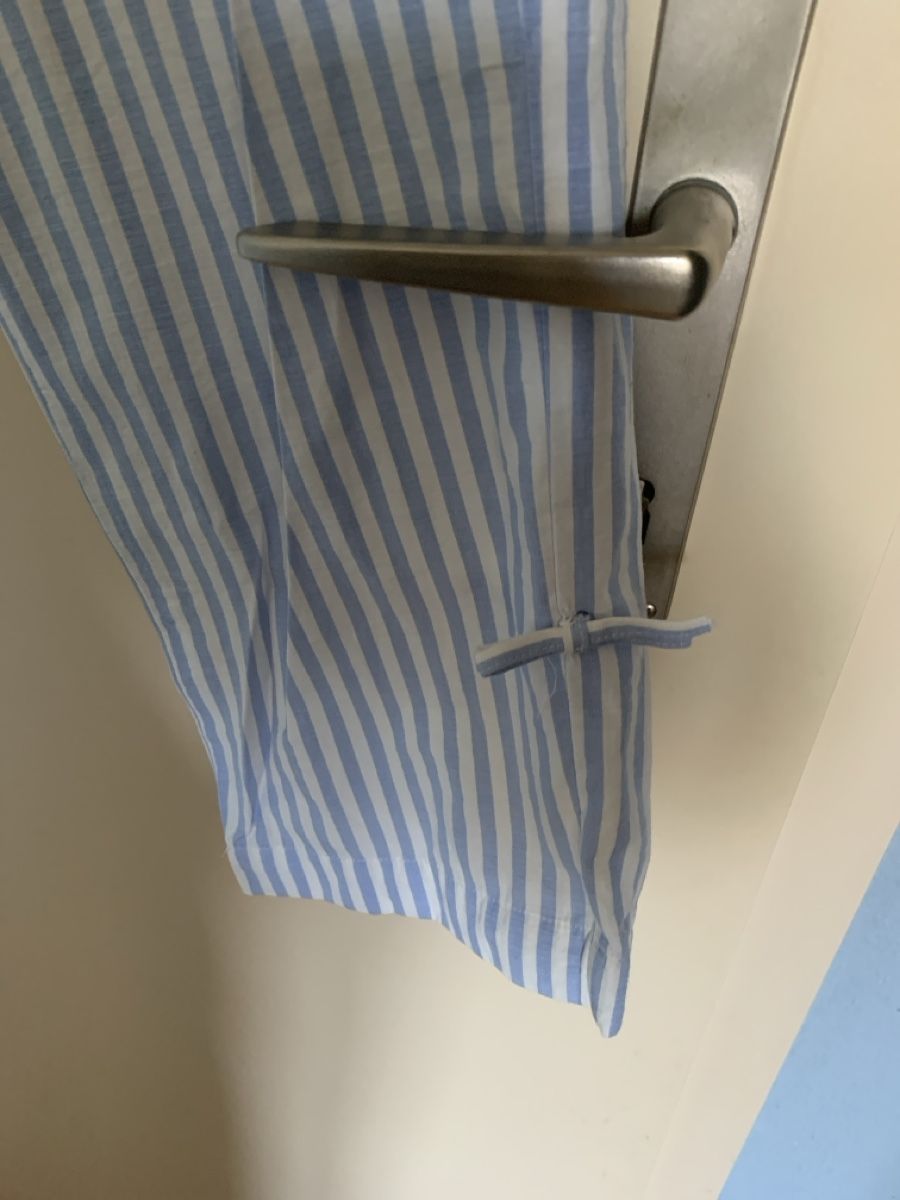Pantaloni: Hose Gr.40 silvian heach – Usato da Schliern b.Köniz venduto da Nikk0tin 2