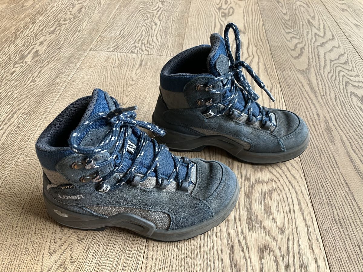 Lowa Chaussures garçon: Wanderschuhe Lowa 31 – D'occasion à Cham par Liliane78 1