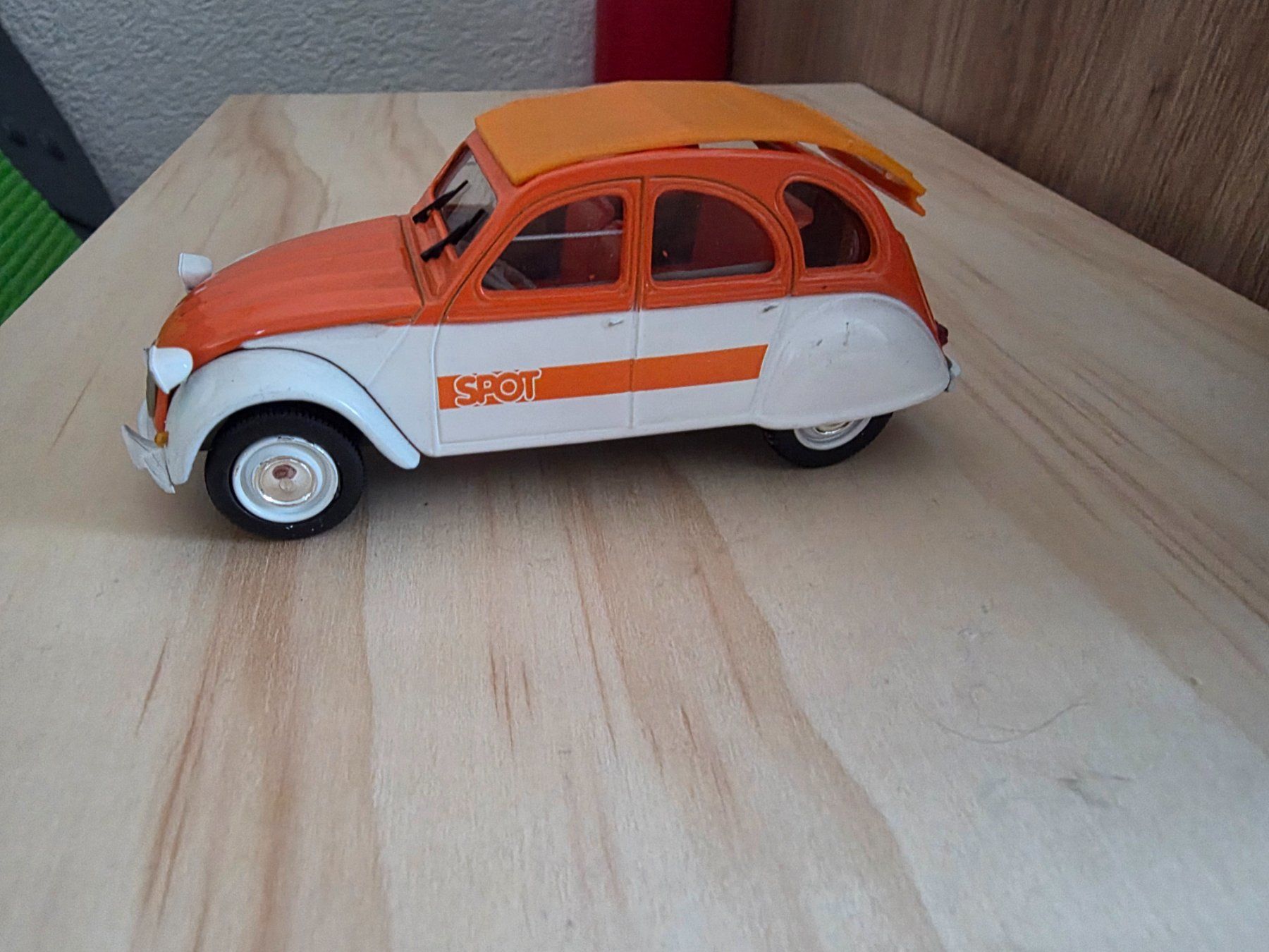 Citroën Modellini d'auto: Modellauto 2CV 4  1/43 – Usato da Urtenen-Schönbühl venduto da LILIE0207 2