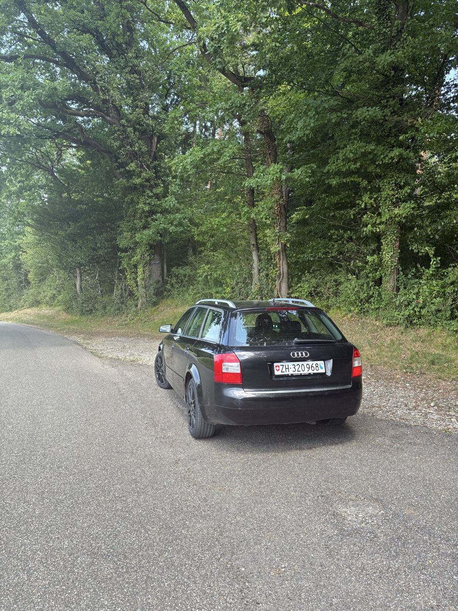 Audi Autos: Audi A4 – D'occasion à Adlikon par hug_p6f6 1