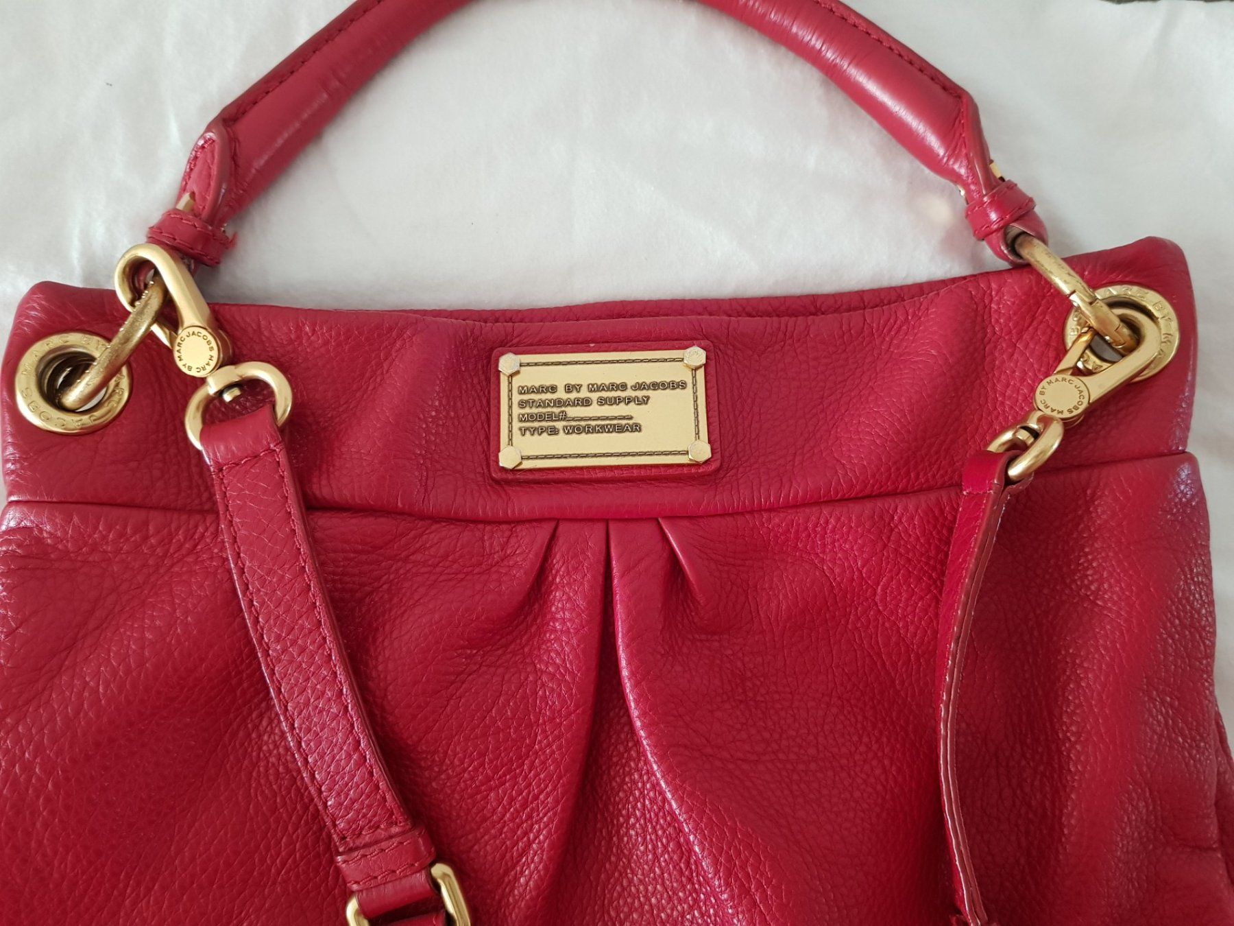 Marc Jacobs Taschen für Damen: Original Marc Jacobs Handtasche rot – Gebraucht aus Basel von Birs868 1