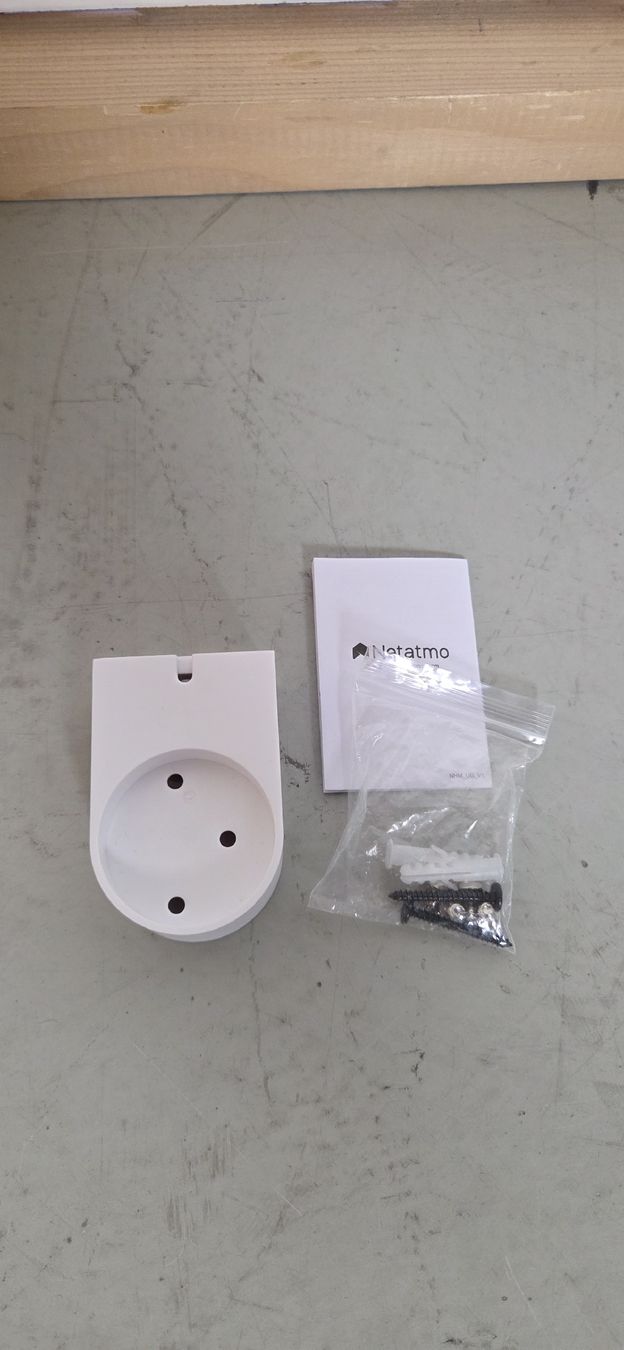 Netatmo Systèmes d'alarme: Netatmo Smart Indoor Camera + Wandhalterung – D'occasion à Küssnacht am Rigi par _DealFactory_ 2