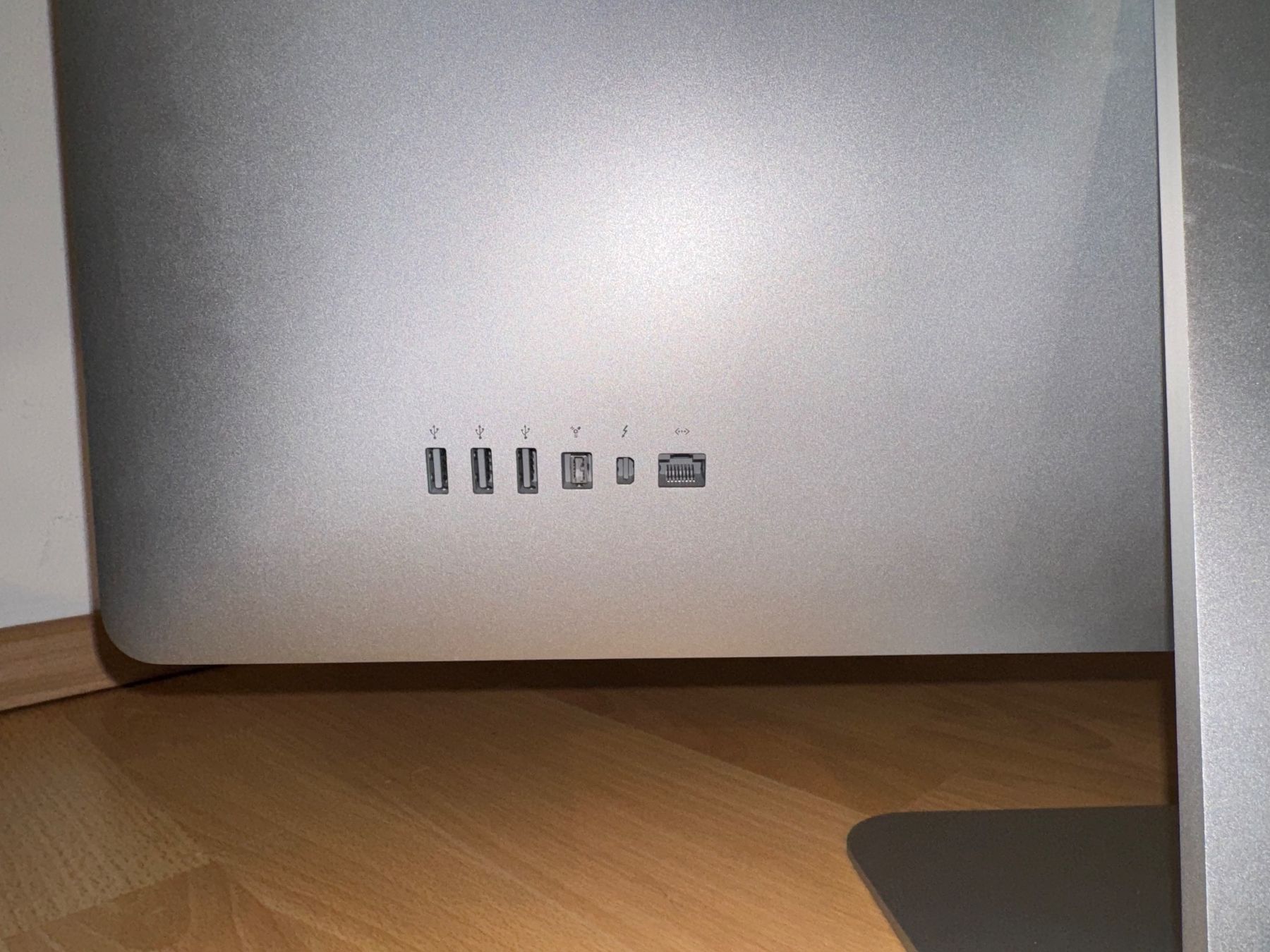 Apple Monitore: Apple Thunderbolt Display 27” – Top Zustand – Gebraucht aus Grafstal von vnzkln 6