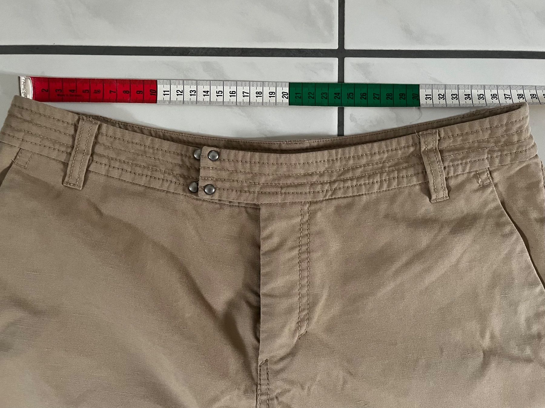 Mexx Pantaloni: NEU Mexx: klass. Shorts, beige, 36 – Usato da Luzern venduto da ellitussi 3