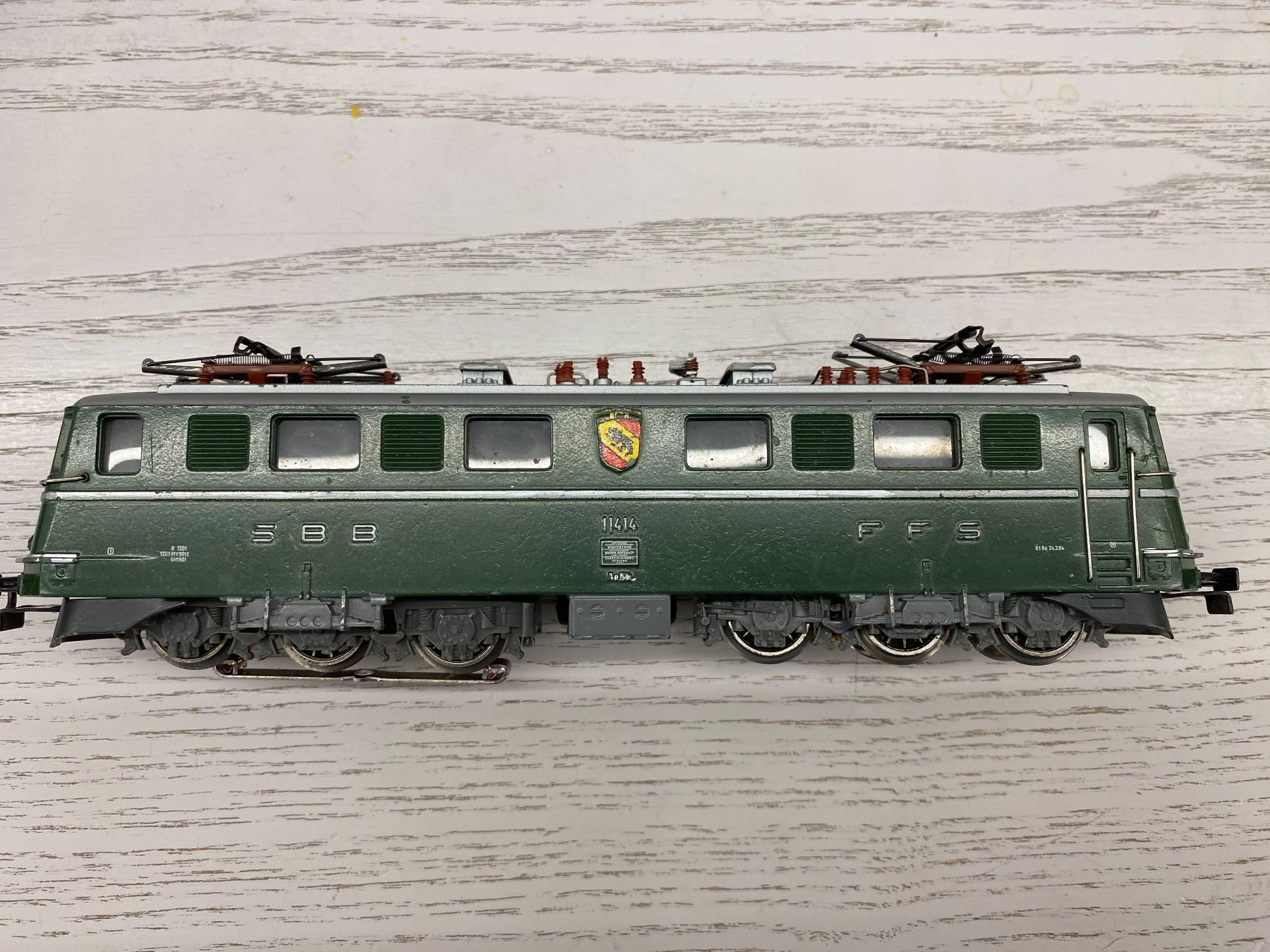Märklin Modellini di ferrovie: Märklin 3050 SBB Ae6/6 digital – Usato da Lupsingen venduto da New-Haven 1
