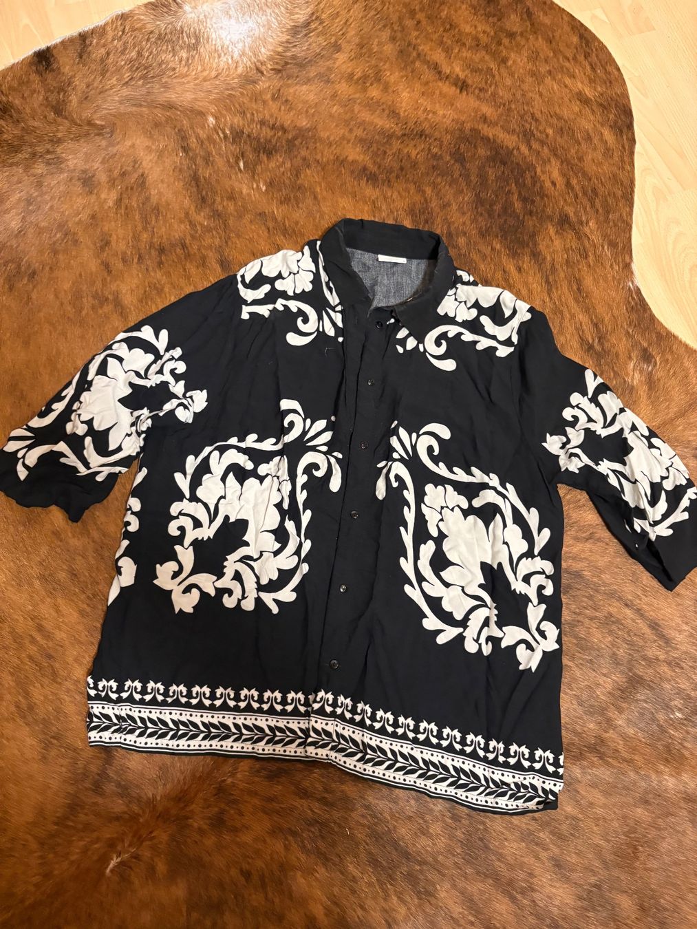 Camicette: Schwarze Sommer Bluse mit Muster, Gr. MTop Zustand! – Usato da Gutenswil venduto da mse_hbj5 1