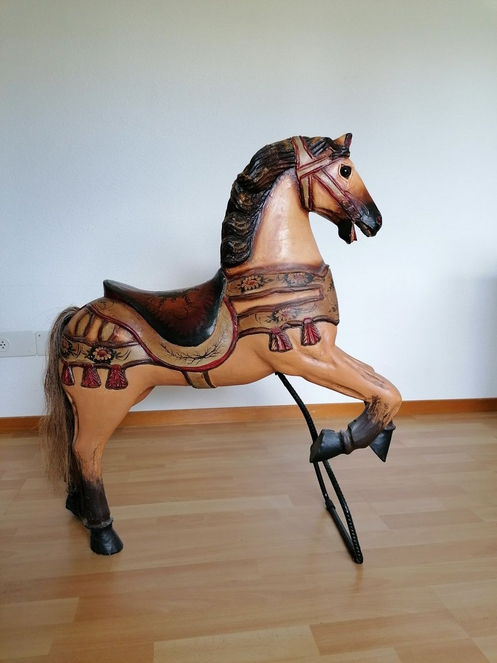 Statuette: Karussellpferd – Usato da Uster venduto da two4seven 4