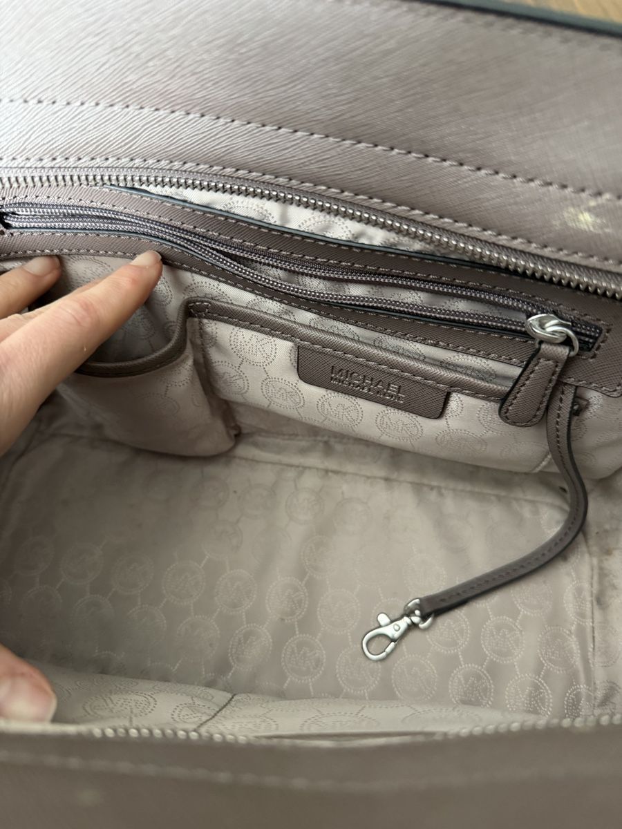 Michael Kors Borse da donna: Michael Kors Handtasche, gebraucht – Usato da Sursee venduto da ste_zr96 5