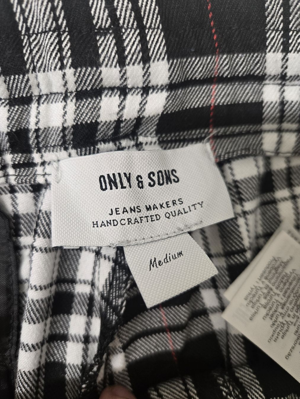 Pantaloni: Only & Sons Freizeithose, Gr. M, Karomuster, Top Zustand! – Usato da Winkel venduto da Yenniferina 1