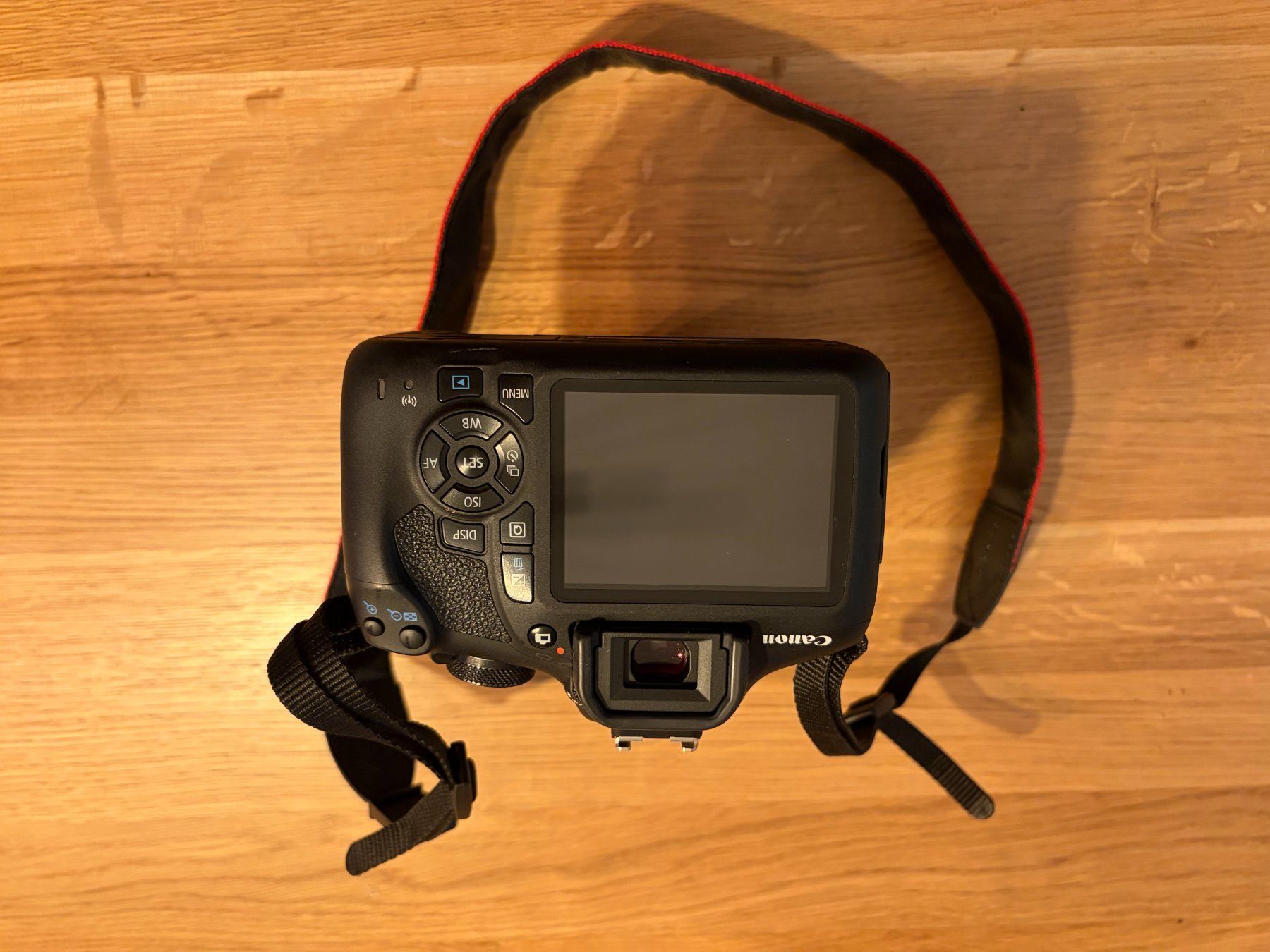 Canon Kamera: Canon EOS 2000D Kamera mit Objektiv – Gebraucht aus Unterägeri von sepphotz 2
