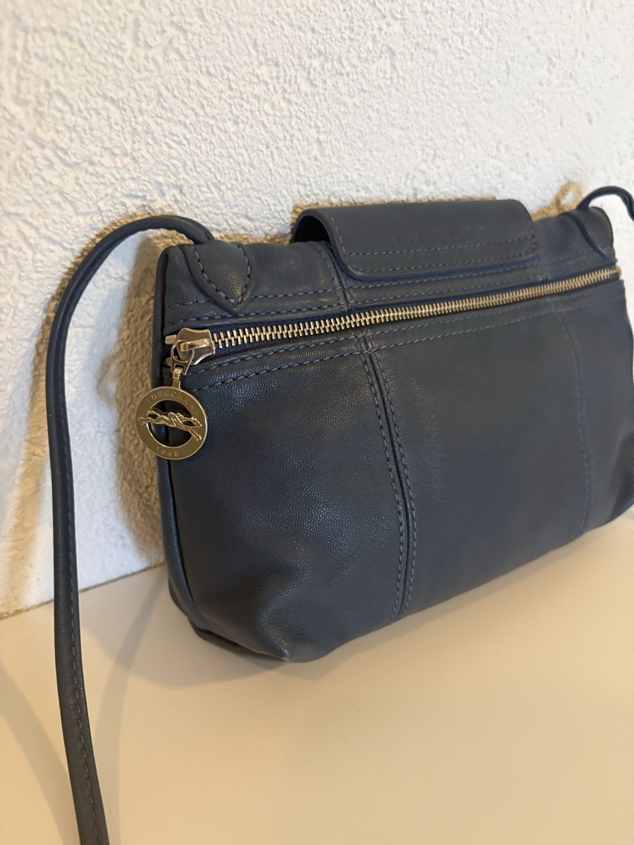 Longchamp Autres vêtements & accessoires: Sac Lonchamp bleu cuir bandoulière  – D'occasion à Pully par kaba07 2