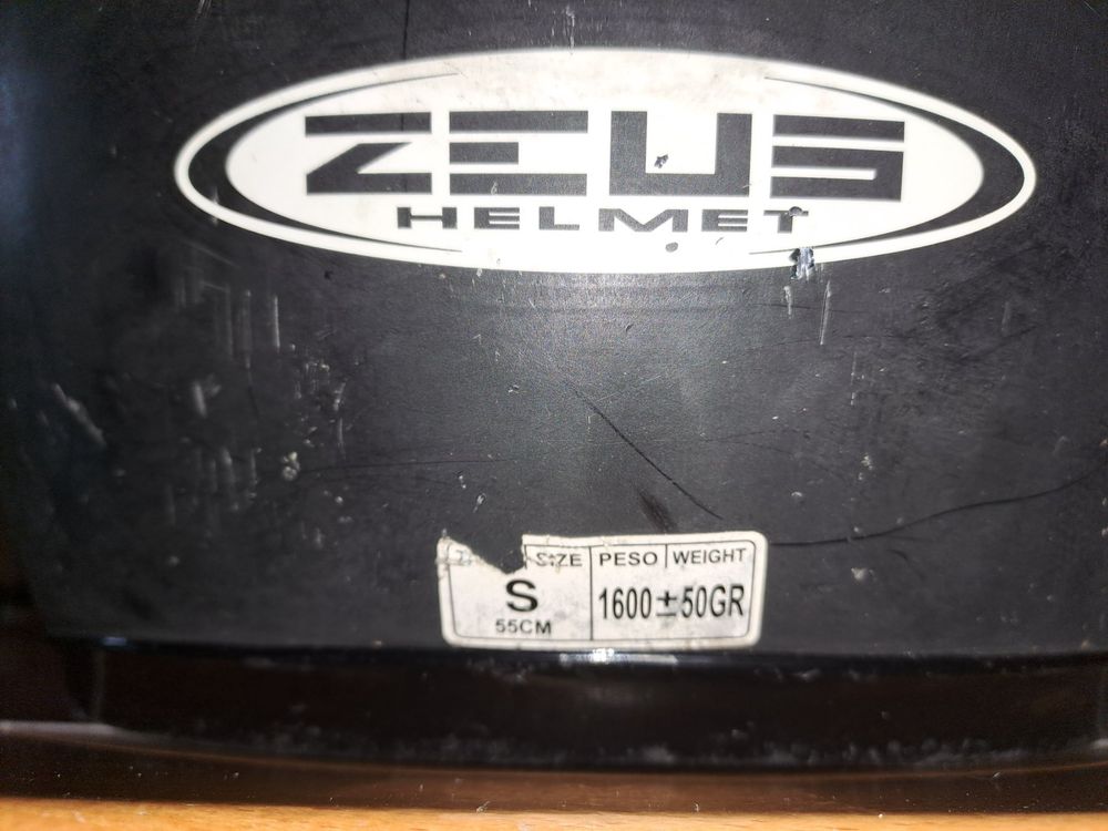 Caschi & visiere: Zeus Motorradhelm Grösse S (55cm) Occasion – Usato da Andwil TG venduto da Natur5 2