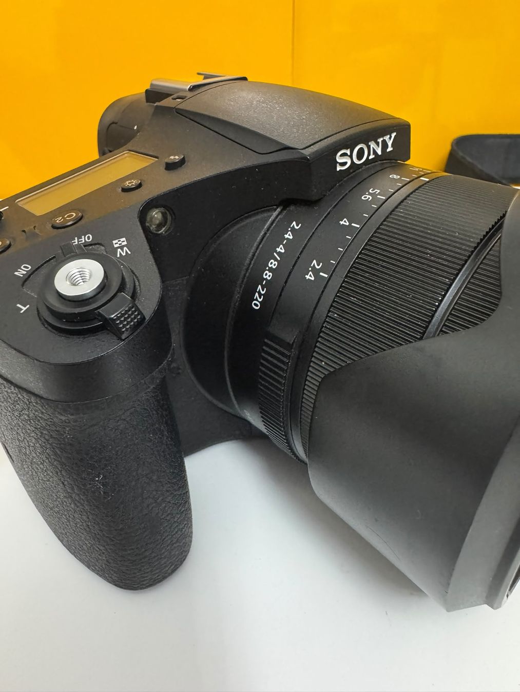 Sony Fotocamera: Sony RX10 III – Usato da Bellevue venduto da agh_v8c7 3
