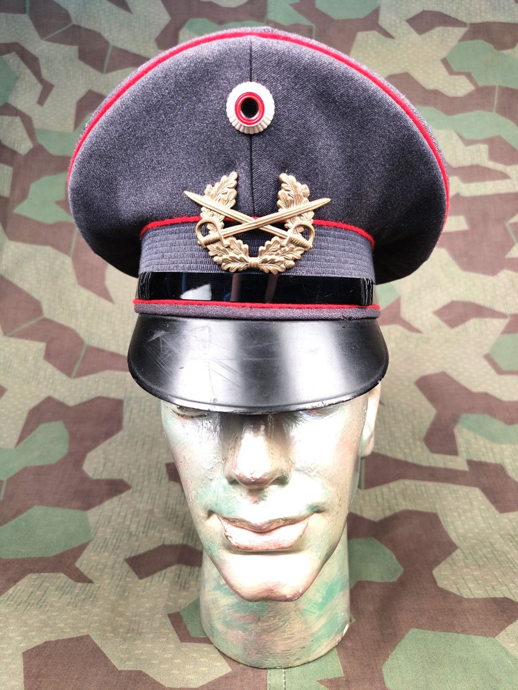 Uniformi: Schirmmütze Panzertruppen – Usato da Bauma venduto da SwissMilitaria 1