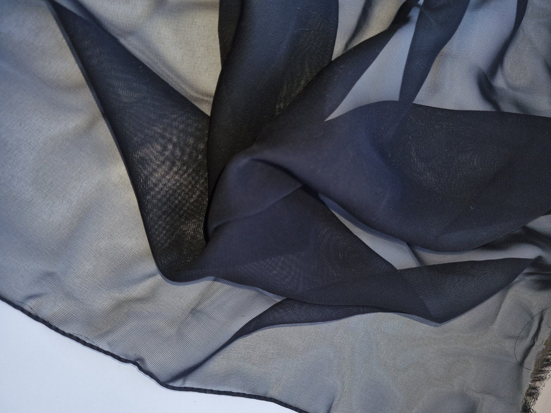 Tessuti: Stoff  Chiffon Crepe schwarz – Nuovo e nell'imballaggio originale da geroldswil venduto da Gumball1