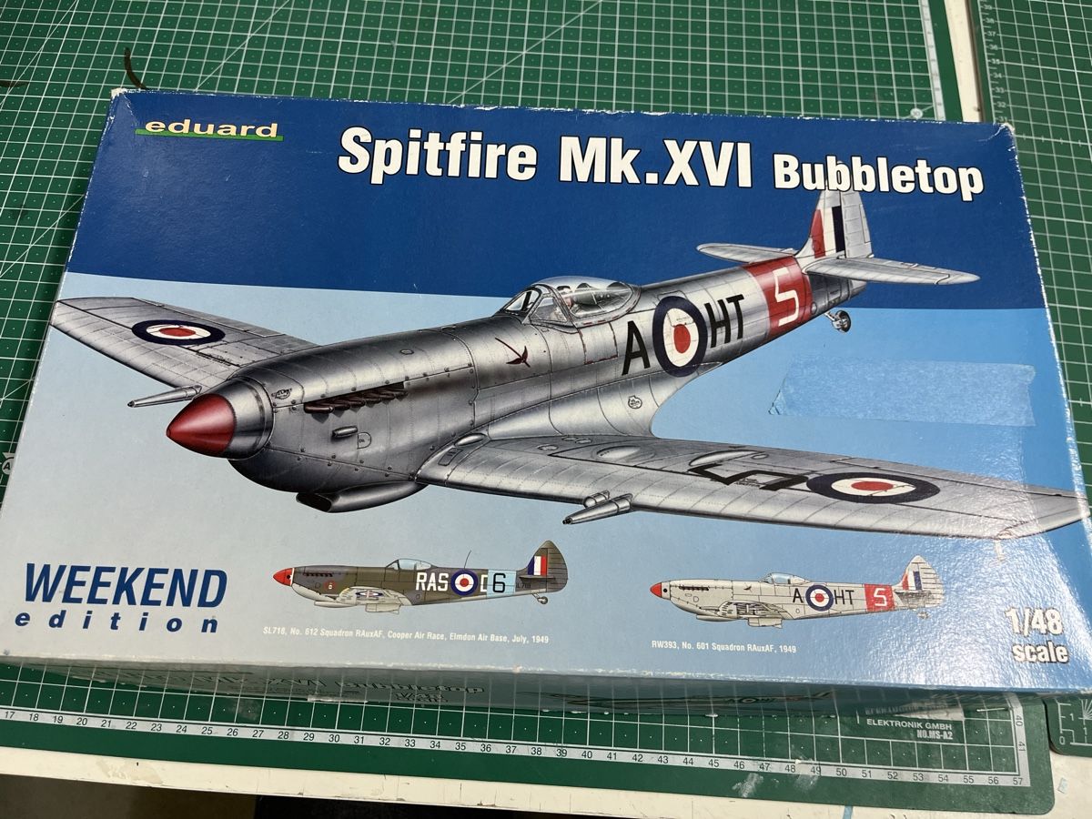 Modellbausätze & Standmodelle: Eduard Spitfire Mk.XVI Bubbletop 1/48 Weekend Edition – Neu (gemäss Beschreibung) aus Schattdorf von ddi_9scw