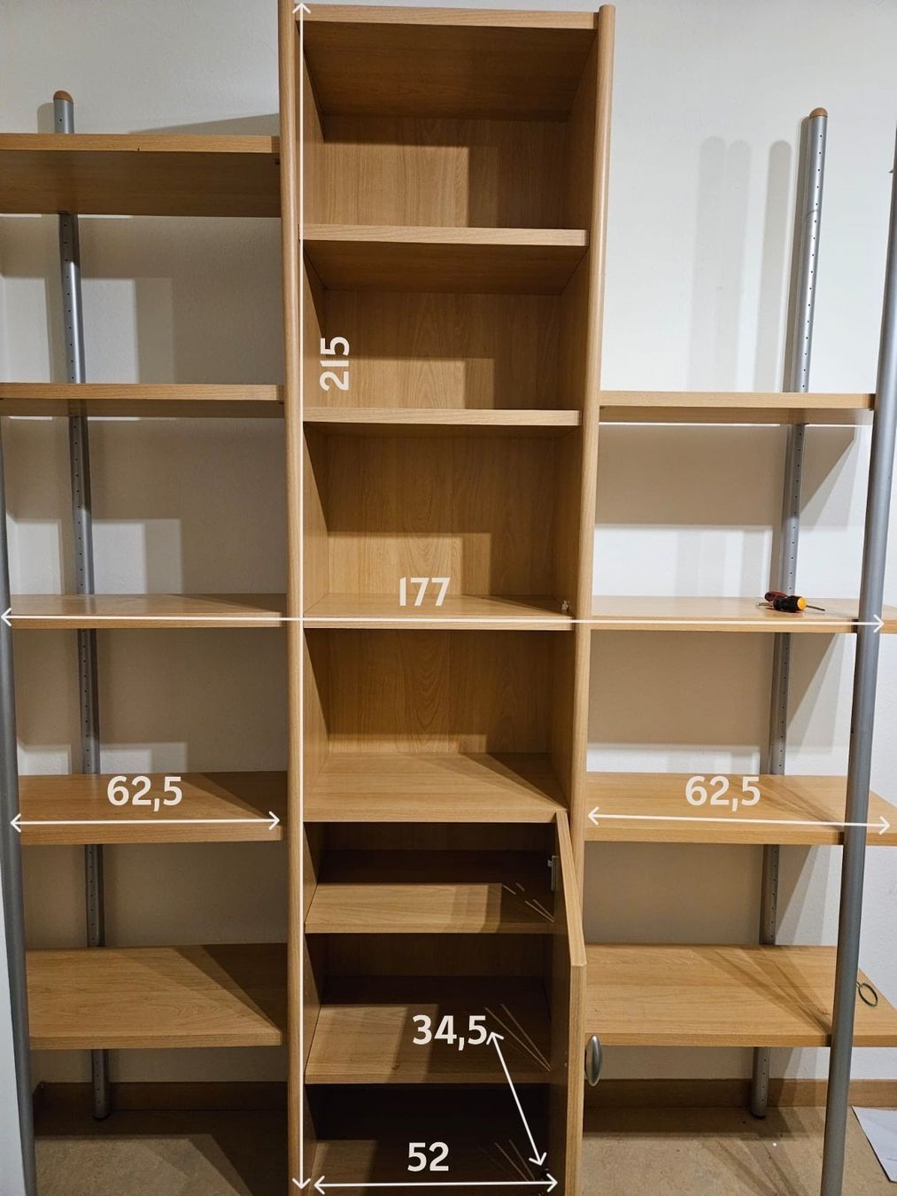 Armadi: Schrank – Usato da Zürich venduto da leo_m8fc
