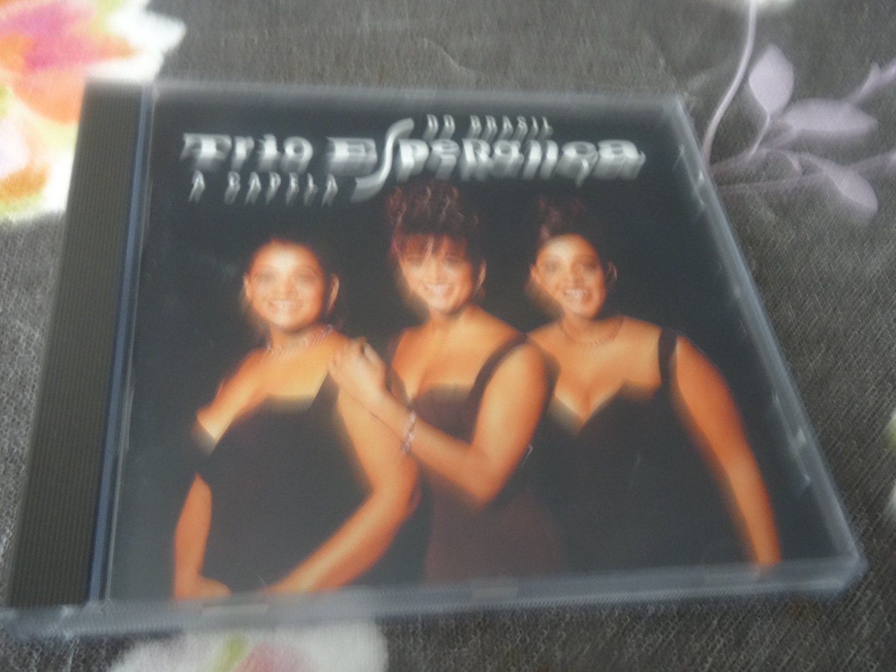 CD: Trio Esperanca - A Capela do Brasil CD – Usato da Olten venduto da Disc-Ausverkauf