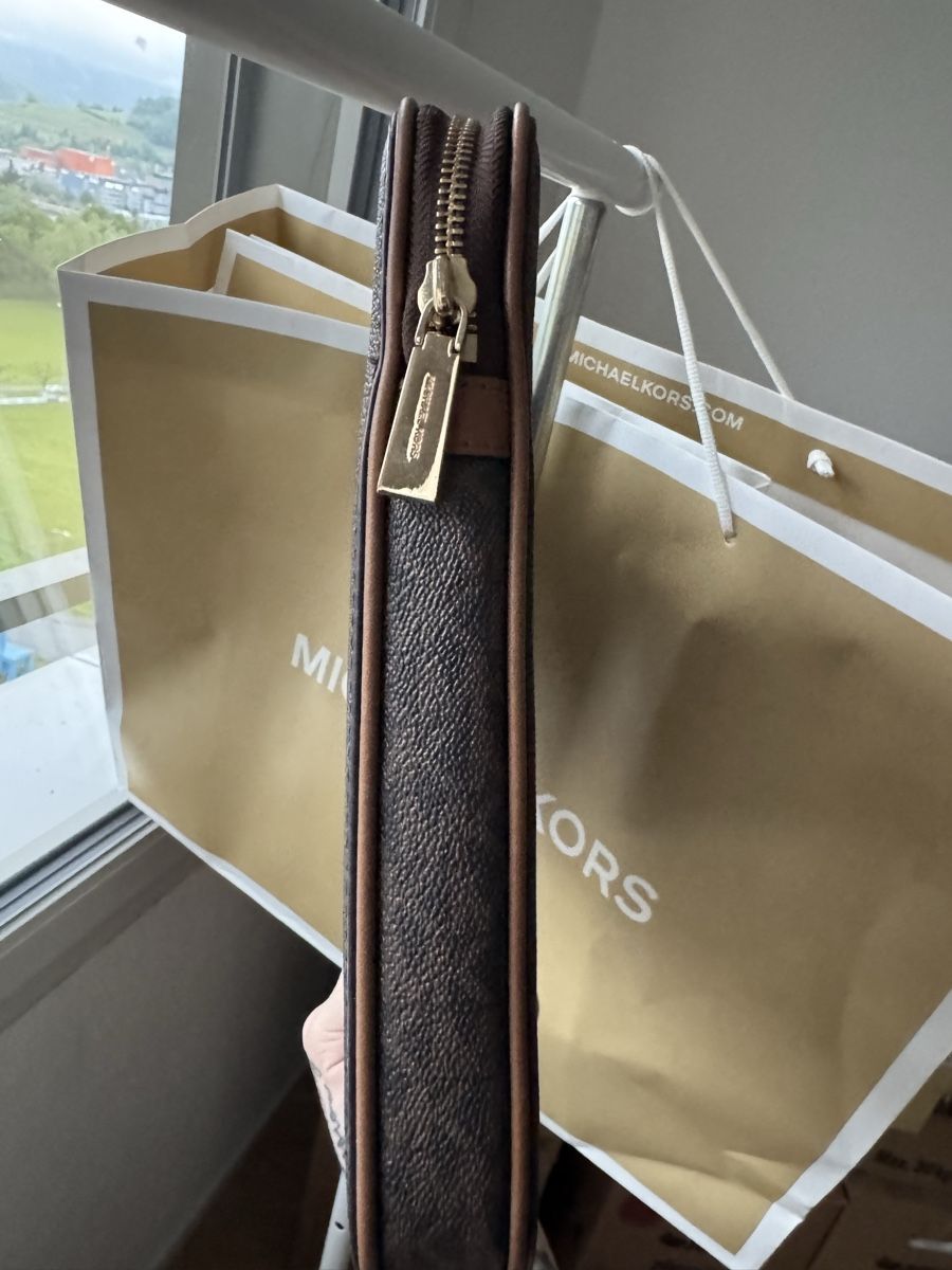 Michael Kors Koffer & Taschen: Elegante Michael Kors Laptoptasche – Neu (gemäss Beschreibung) aus Spreitenbach von TheStyleAtelier 4
