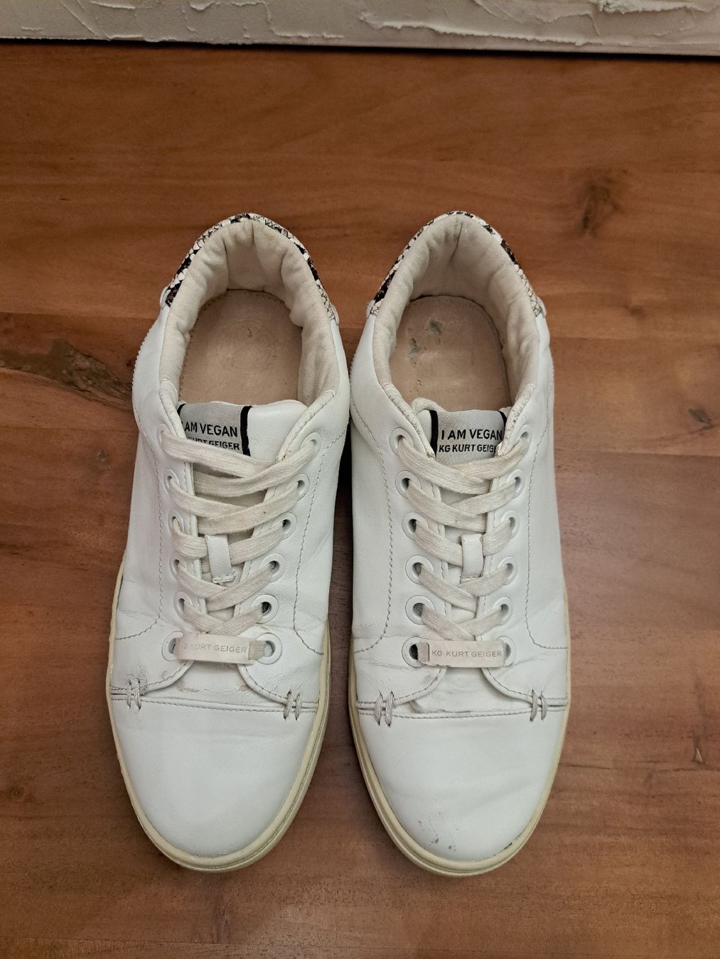 Kurt Geiger Scarpe da donna: Vegane Kurt Geiger Sneaker Gr. 40 Creme Leder – Usato da Männedorf venduto da ste_9lfs