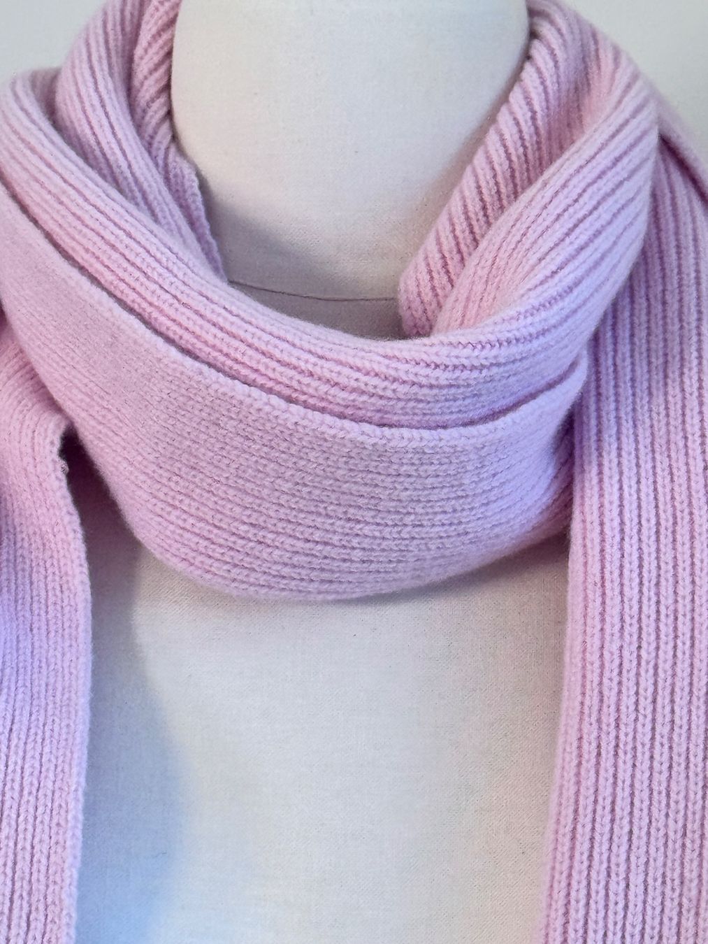 Hugo Boss Foulard & Sciarpe: Strickschal von Hugo – Nuovo (secondo la descrizione) da Mörschwil venduto da Mirka019 1