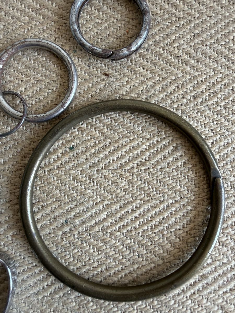Porte-clés: Sammlung alte Schlüsselringe 16 Stk. – D'occasion à Konolfingen par petzipetz 2