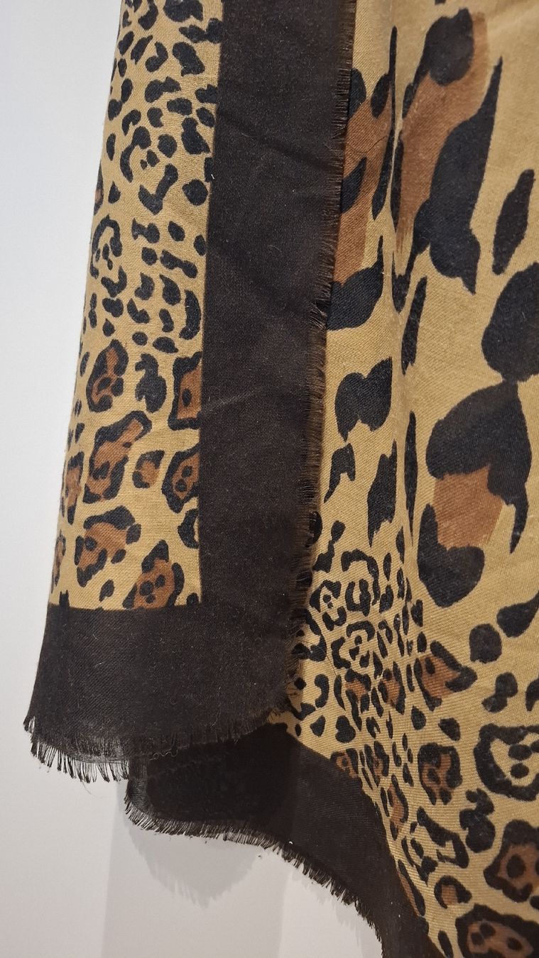 Foulard & Sciarpe: cortefiel scarf – Nuovo (secondo la descrizione) da Zürich venduto da pto_6wfs 1